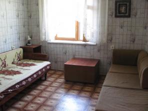 Сдаю дачу на Каче со всеми удобствами. Отдельный двор с беседкой.