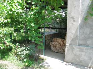Сдаю дачу на Каче со всеми удобствами. Отдельный двор с беседкой.