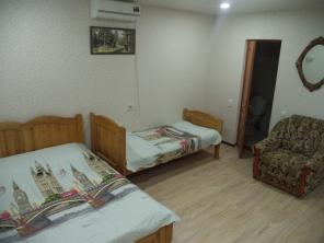 Гостиница в 600м. от Черного моря в Коктебеле