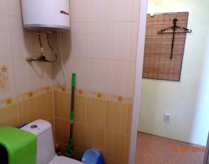 Сдам в Орджоникидзе 2 ком кв на 5 чел