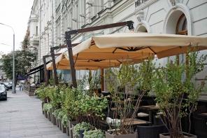 Уличные зонты на боковой и центральной опоре