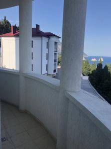 Апартаменты в Гурзуфе.