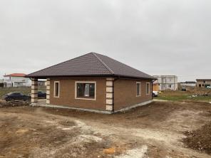 Новый коттедж в Уютном Сакский р-н Крым